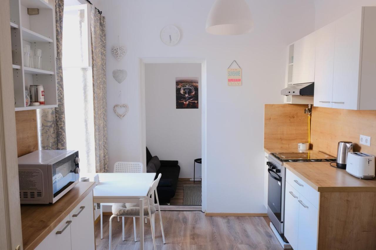 Varfal-Lak Apartman Sopron Exterior foto