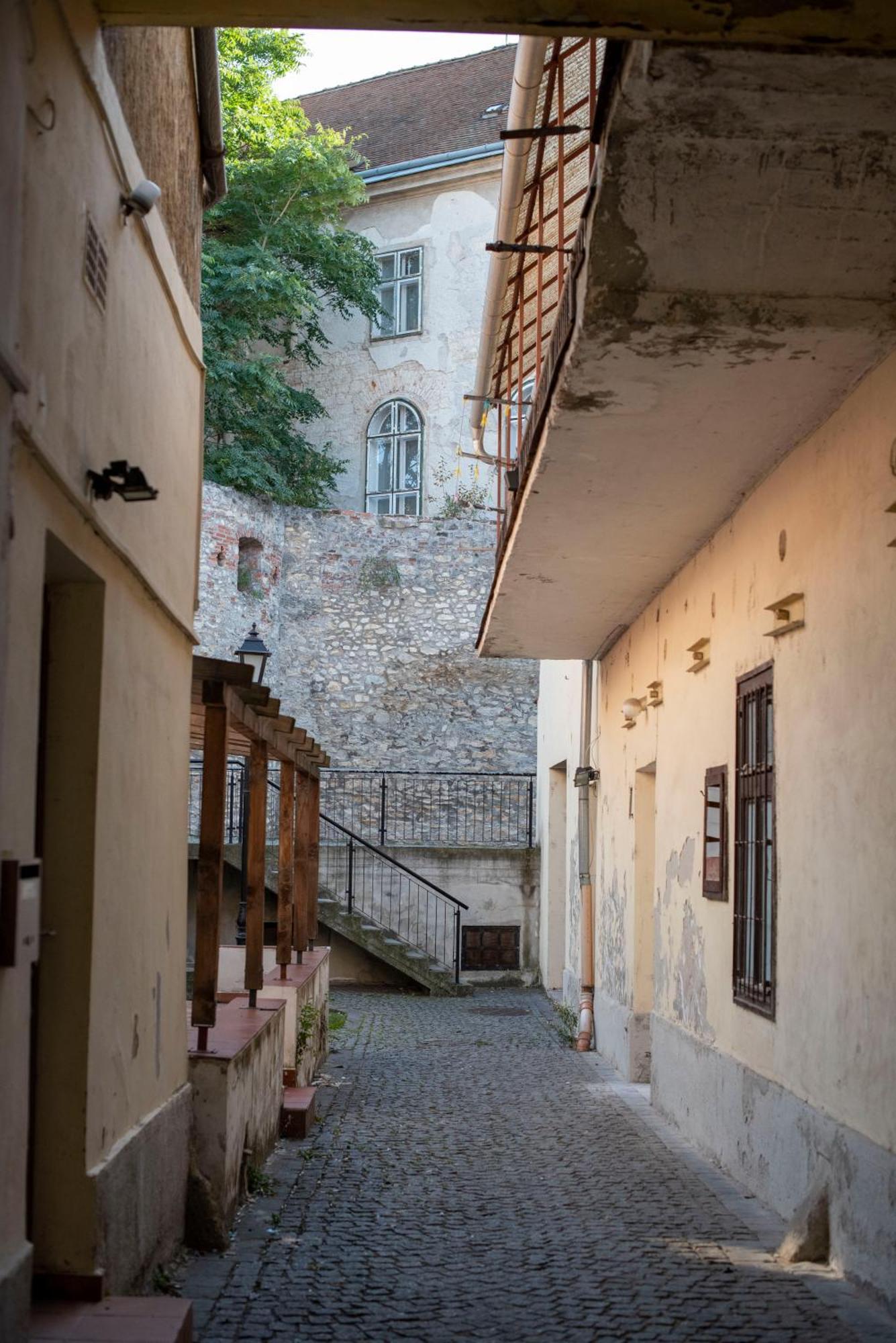 Varfal-Lak Apartman Sopron Exterior foto